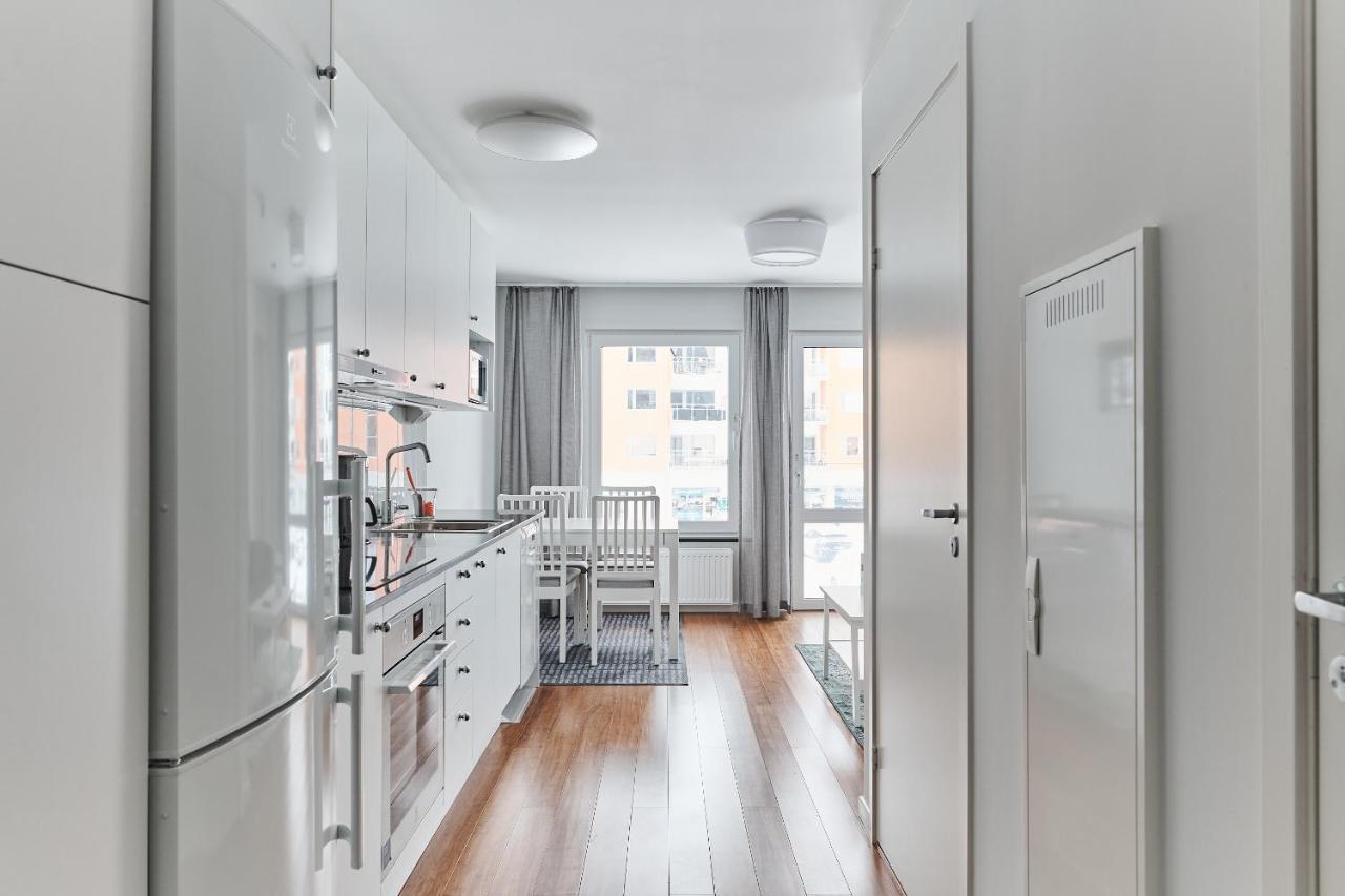 Continental Apartment Hotel Knivsta Knivsta  ภายนอก รูปภาพ