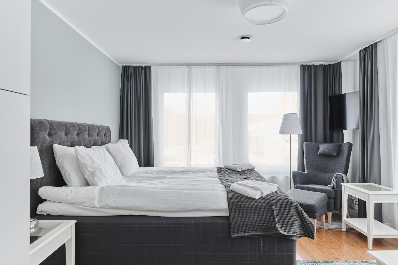 Continental Apartment Hotel Knivsta Knivsta  ภายนอก รูปภาพ
