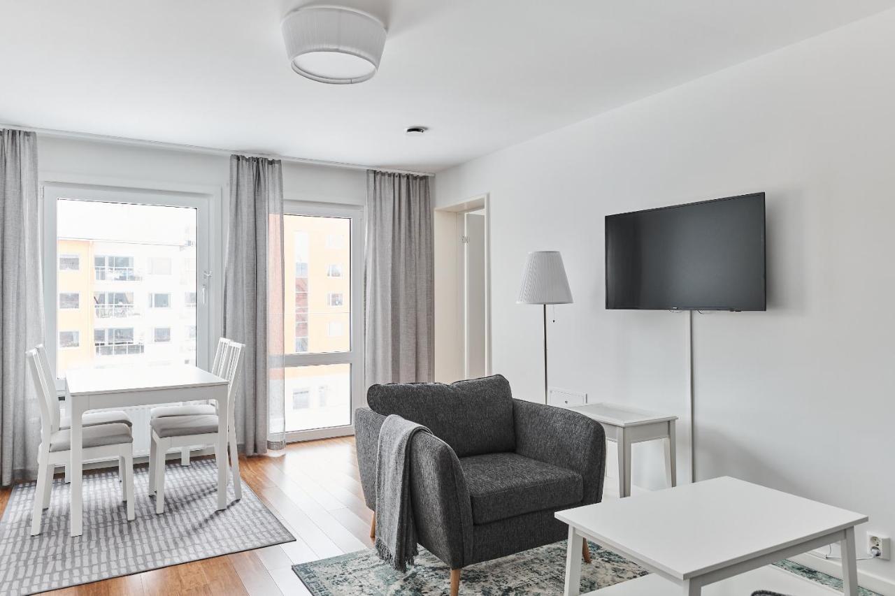 Continental Apartment Hotel Knivsta Knivsta  ภายนอก รูปภาพ