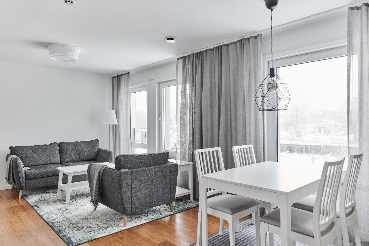 Continental Apartment Hotel Knivsta Knivsta  ภายนอก รูปภาพ