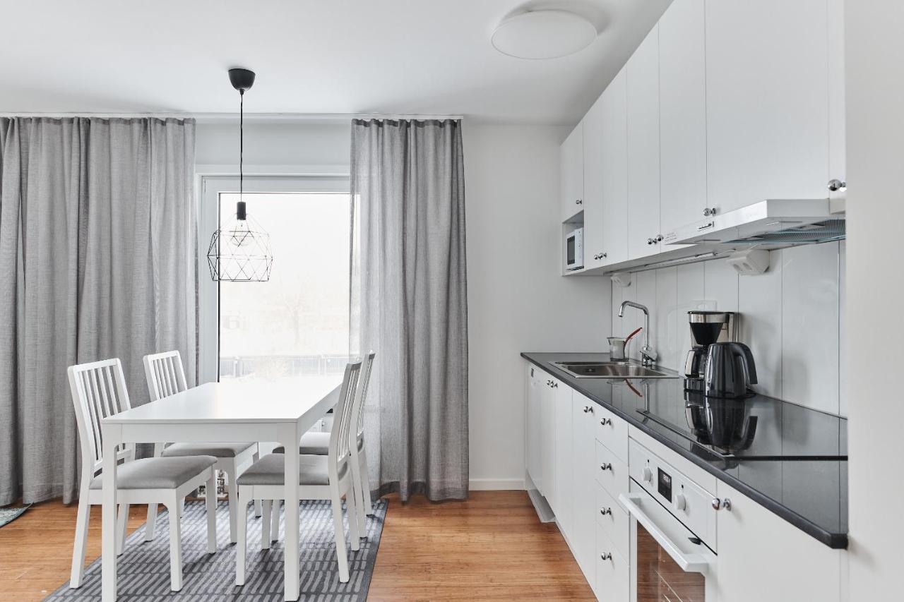 Continental Apartment Hotel Knivsta Knivsta  ภายนอก รูปภาพ